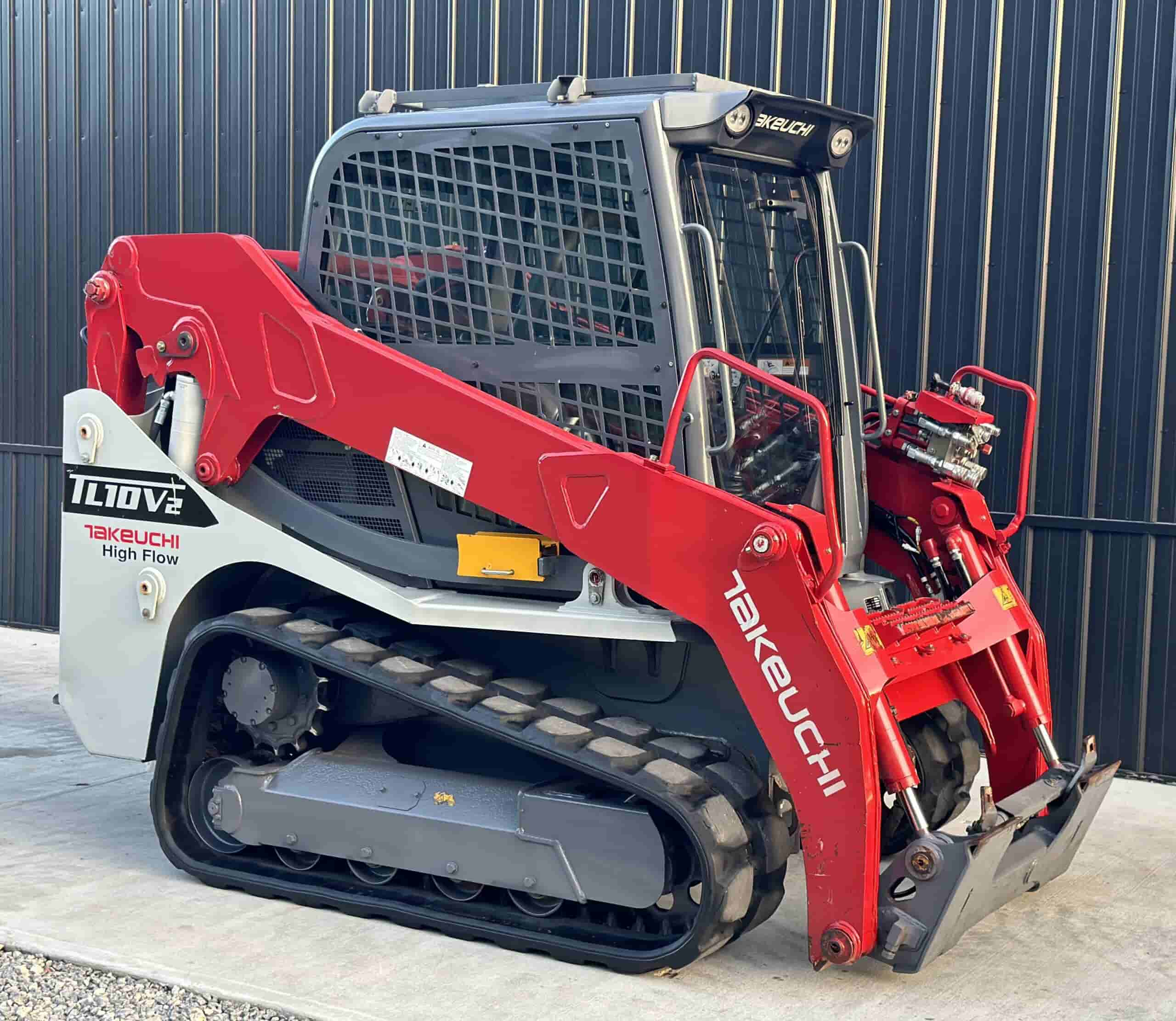 2018 Takeuchi TL10V2 CLEAN
